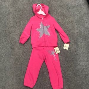 NWT OshKosh Fleece Jacket/Sweatpants Size 2T & 3T